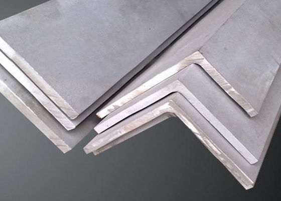Acero laminado en caliente suave desigual del molde del material de las barras de acero del igual